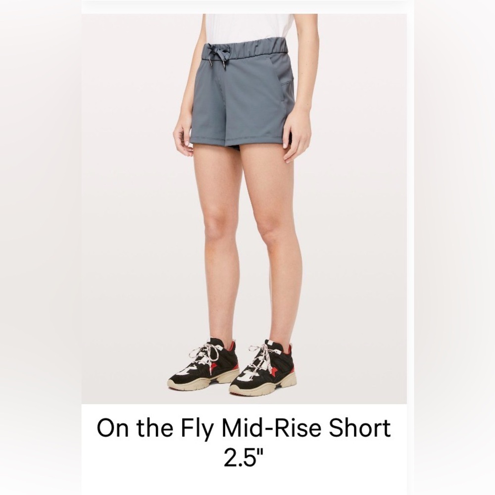 Lululemon On The Fly Mid Rise Short